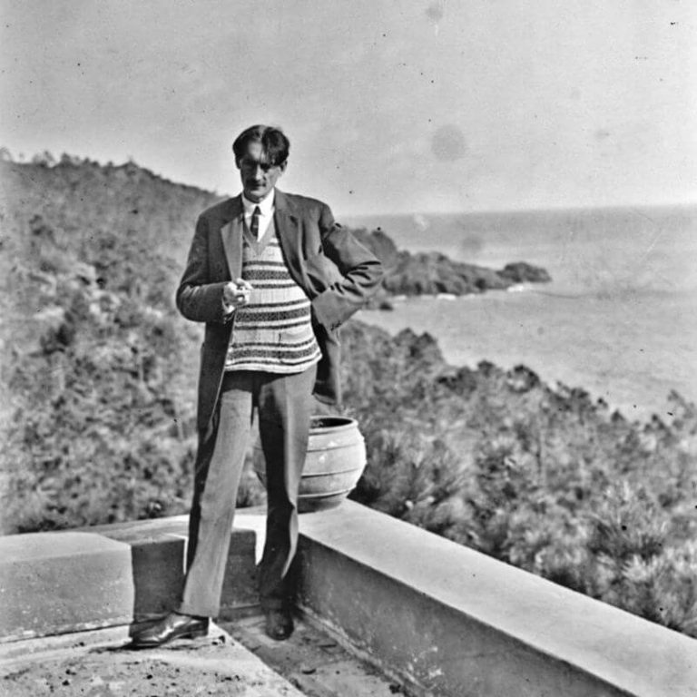 Henri Barbusse dans sa villa à Théoule-sur-Mer. Gallica.bnf.fr / Bibliothèque nationale de France